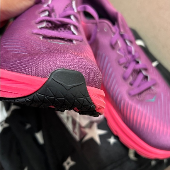 HOKA - Picture 4 of 8